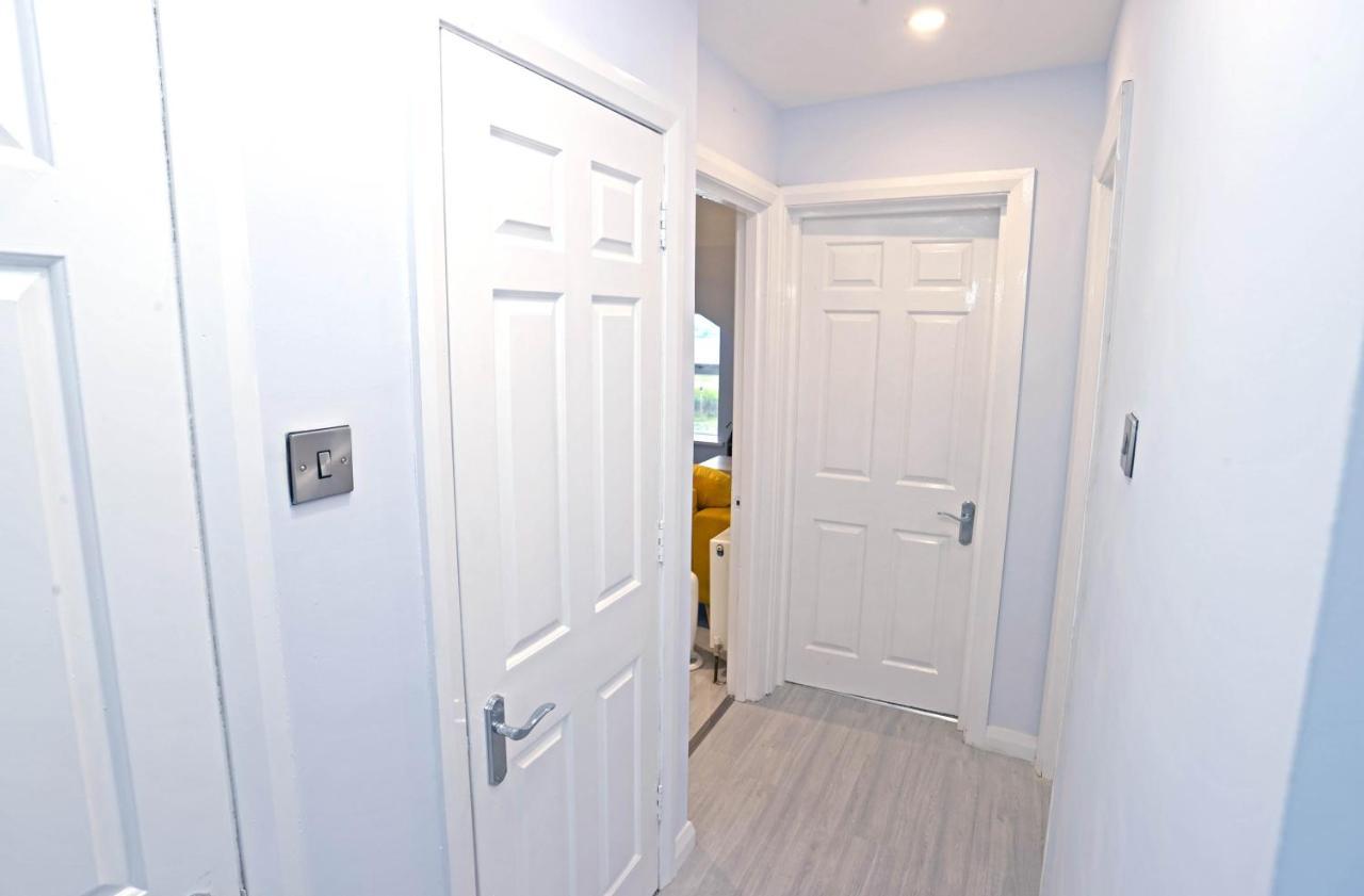 Entire Penthouse Apartment With Sea Views Portrush Exterior photo