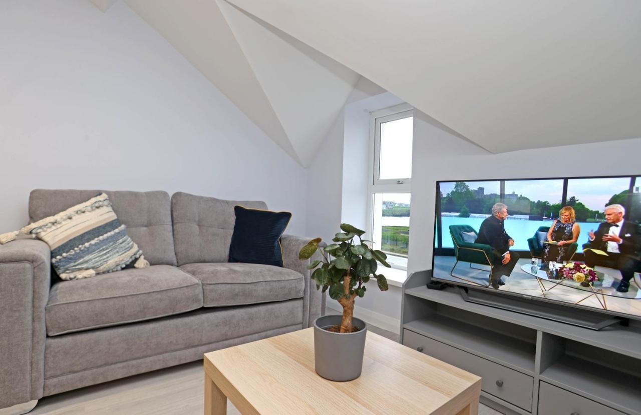 Entire Penthouse Apartment With Sea Views Portrush Exterior photo