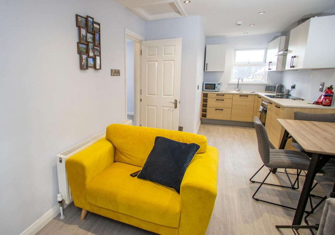Entire Penthouse Apartment With Sea Views Portrush Exterior photo